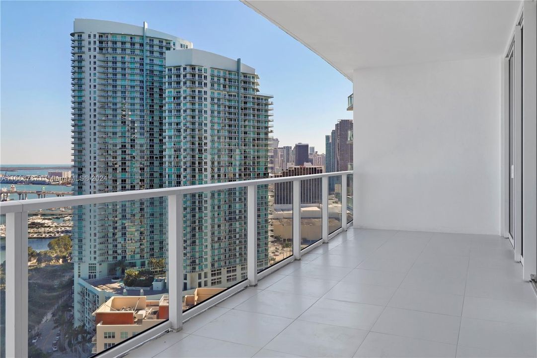 For Sale: $1,790,000 (2 beds, 2 baths, 1666 Square Feet)