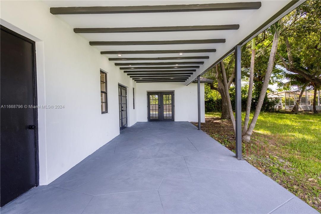 covered patio