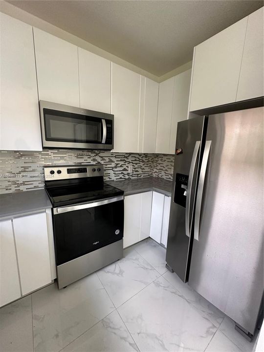 For Rent: $2,600 (2 beds, 2 baths, 1000 Square Feet)