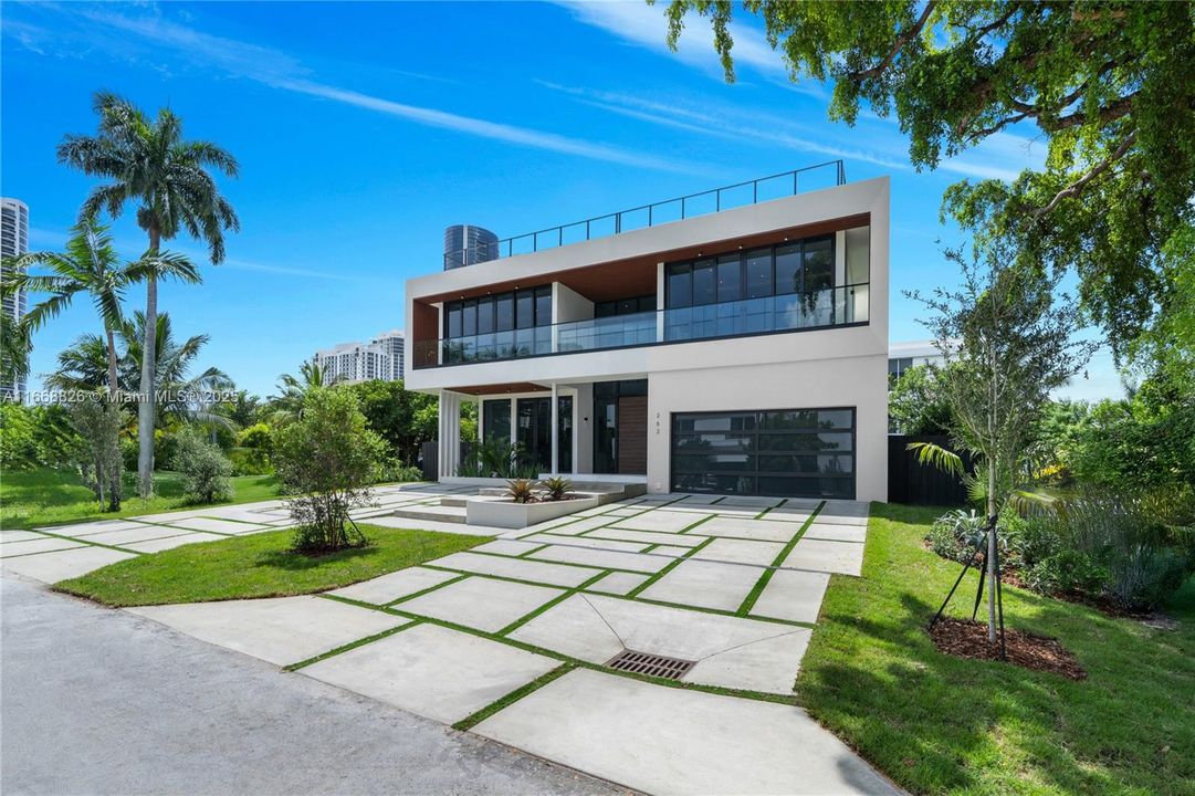En Venta: $5,950,000 (5 camas, 5 baños, 4140 Pies cuadrados)