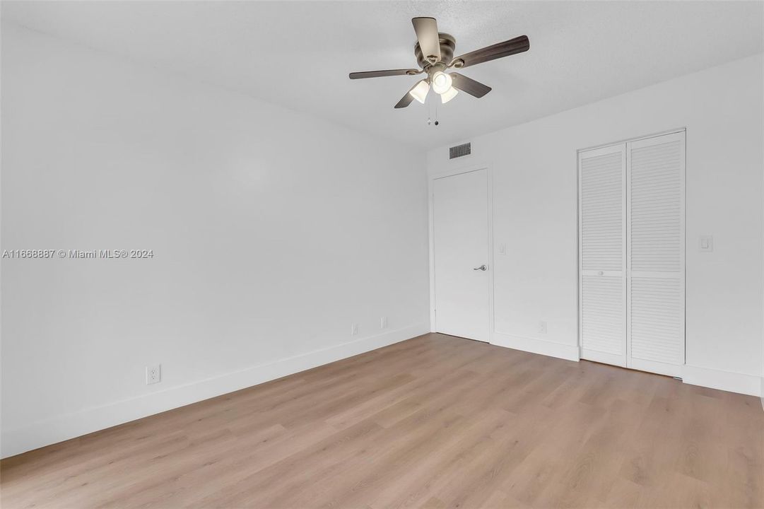 For Rent: $1,950 (2 beds, 1 baths, 953 Square Feet)