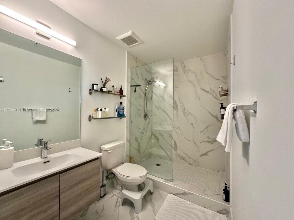 Recientemente alquilado: $2,100 (1 camas, 1 baños, 706 Pies cuadrados)