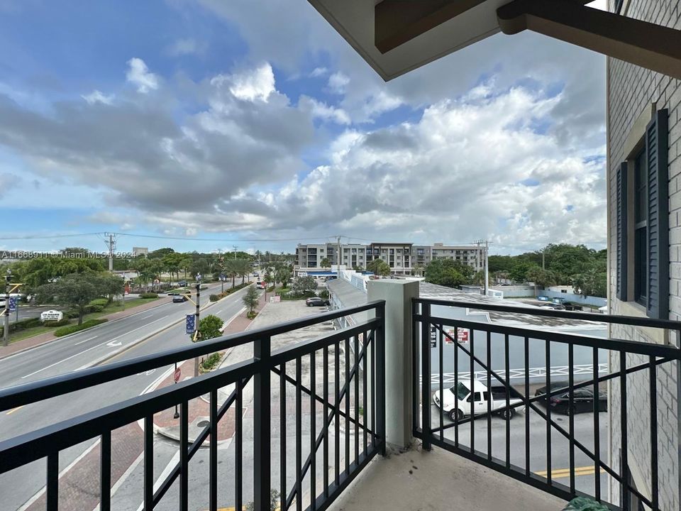 Recientemente alquilado: $2,100 (1 camas, 1 baños, 706 Pies cuadrados)