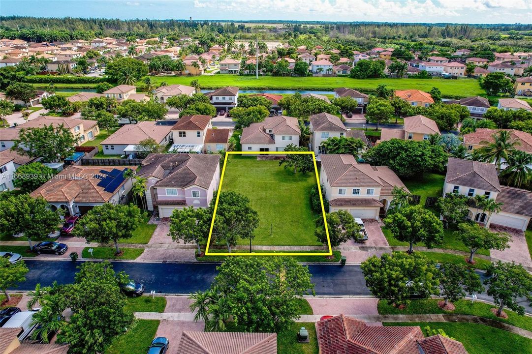 最近售出: $130,000 (0.14 acres)