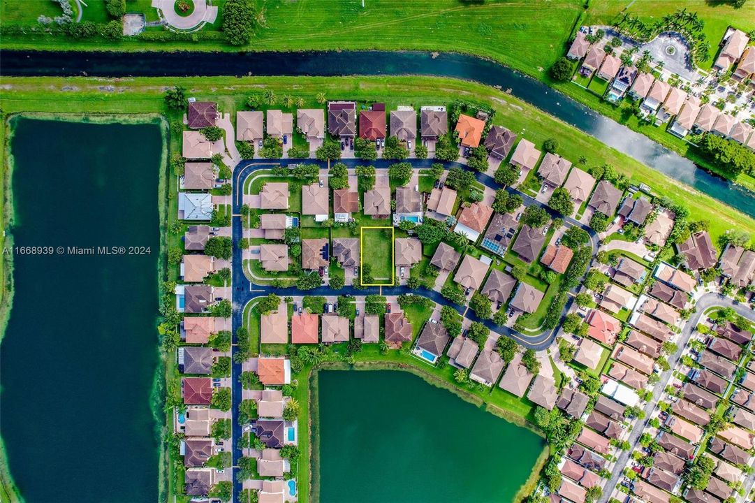 最近售出: $130,000 (0.14 acres)