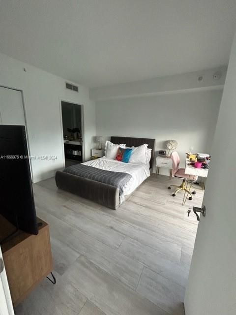 最近租的: $5,400 (2 贝兹, 2 浴室, 1053 平方英尺)