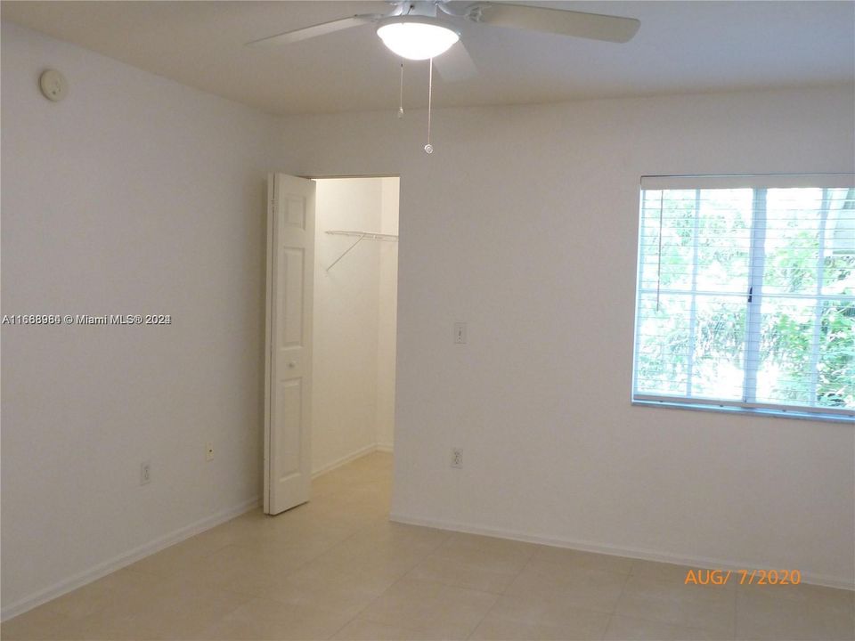 For Rent: $2,550 (2 beds, 2 baths, 1080 Square Feet)