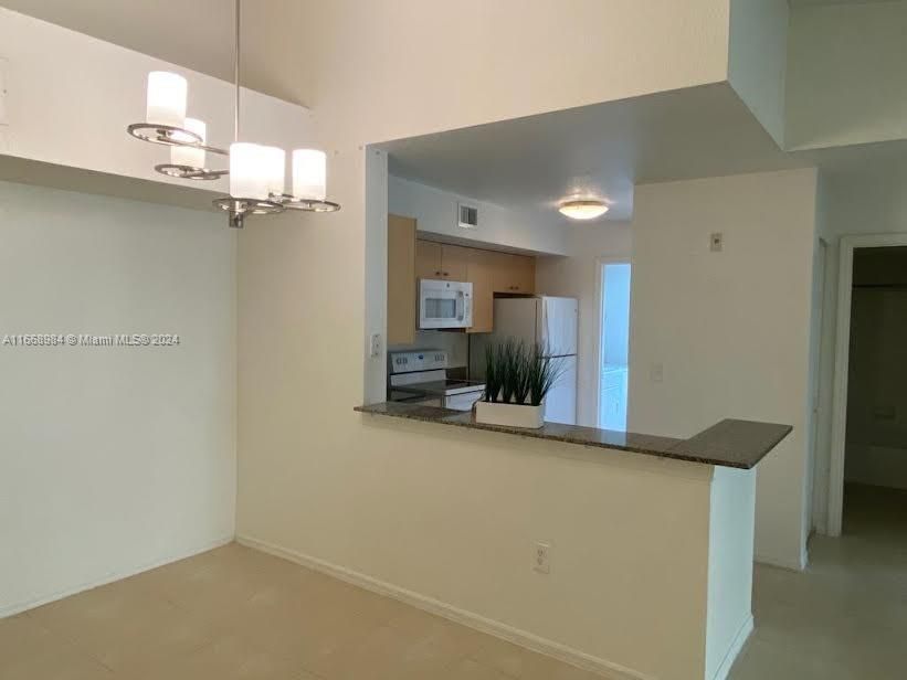 For Rent: $2,550 (2 beds, 2 baths, 1080 Square Feet)