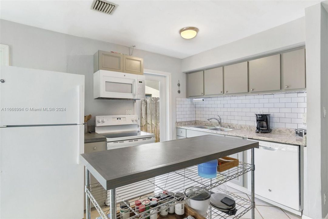 For Sale: $354,900 (2 beds, 1 baths, 0 Square Feet)