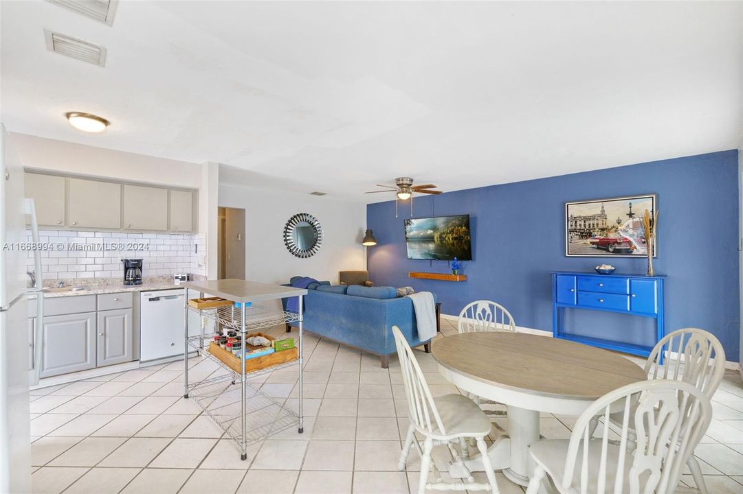 For Sale: $354,900 (2 beds, 1 baths, 0 Square Feet)