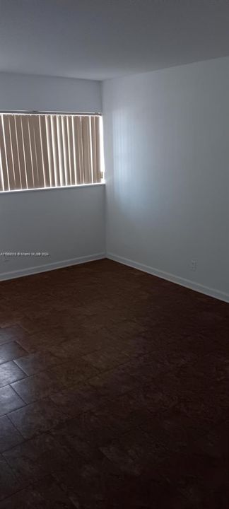 For Rent: $1,500 (1 beds, 1 baths, 676 Square Feet)