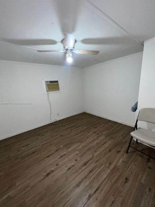 For Sale: $98,000 (3 beds, 2 baths, 1570 Square Feet)