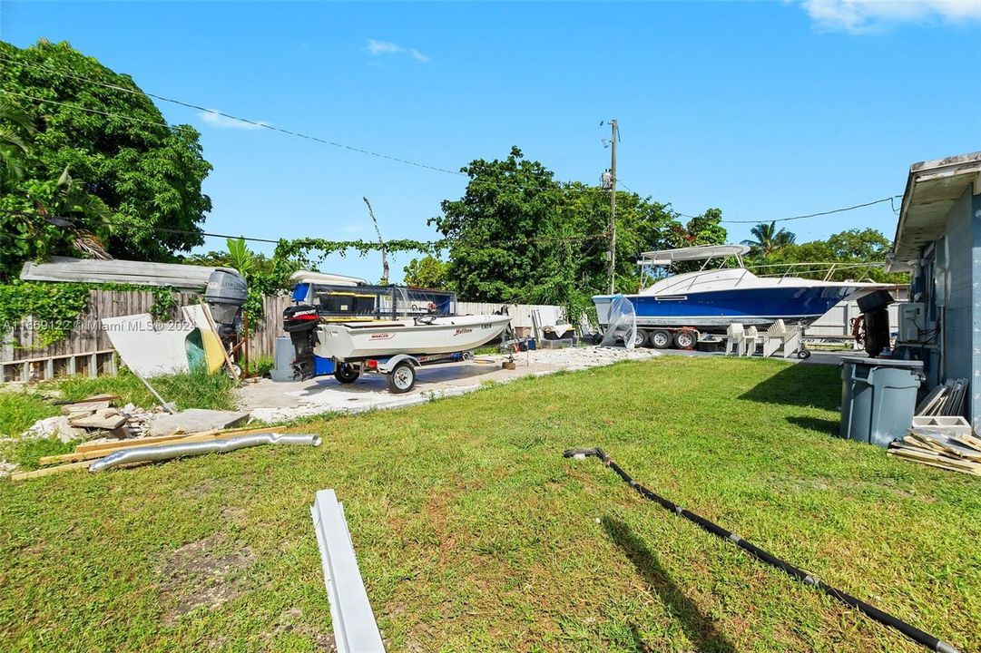 For Sale: $659,000 (3 beds, 2 baths, 1567 Square Feet)