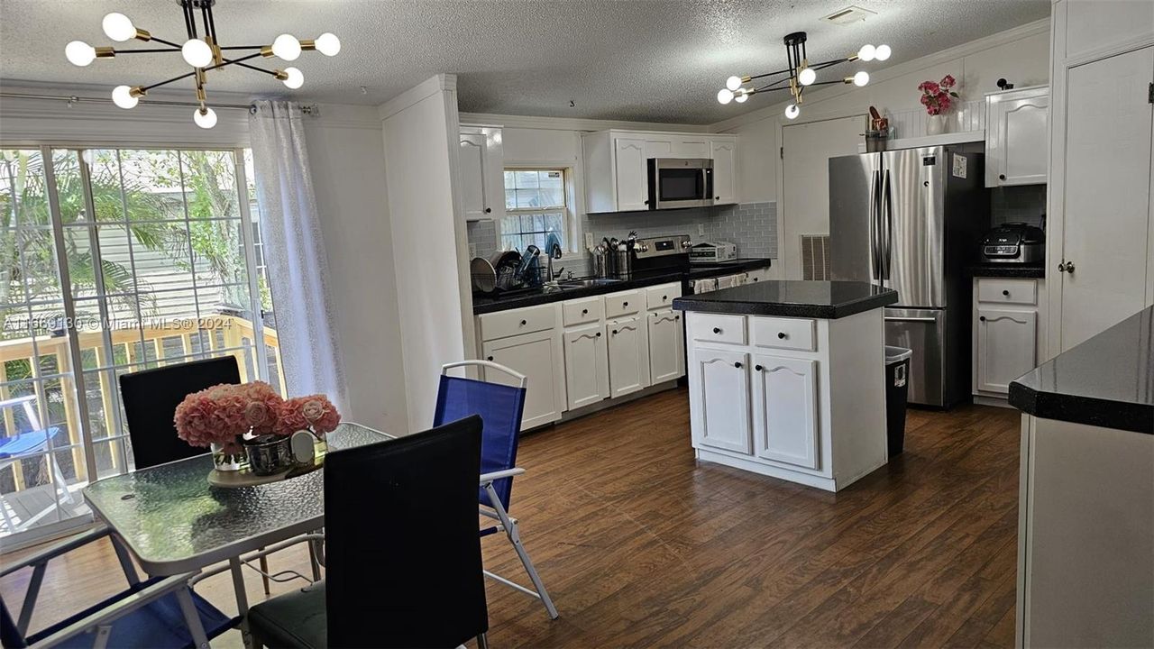 For Sale: $440,000 (4 beds, 2 baths, 2332 Square Feet)