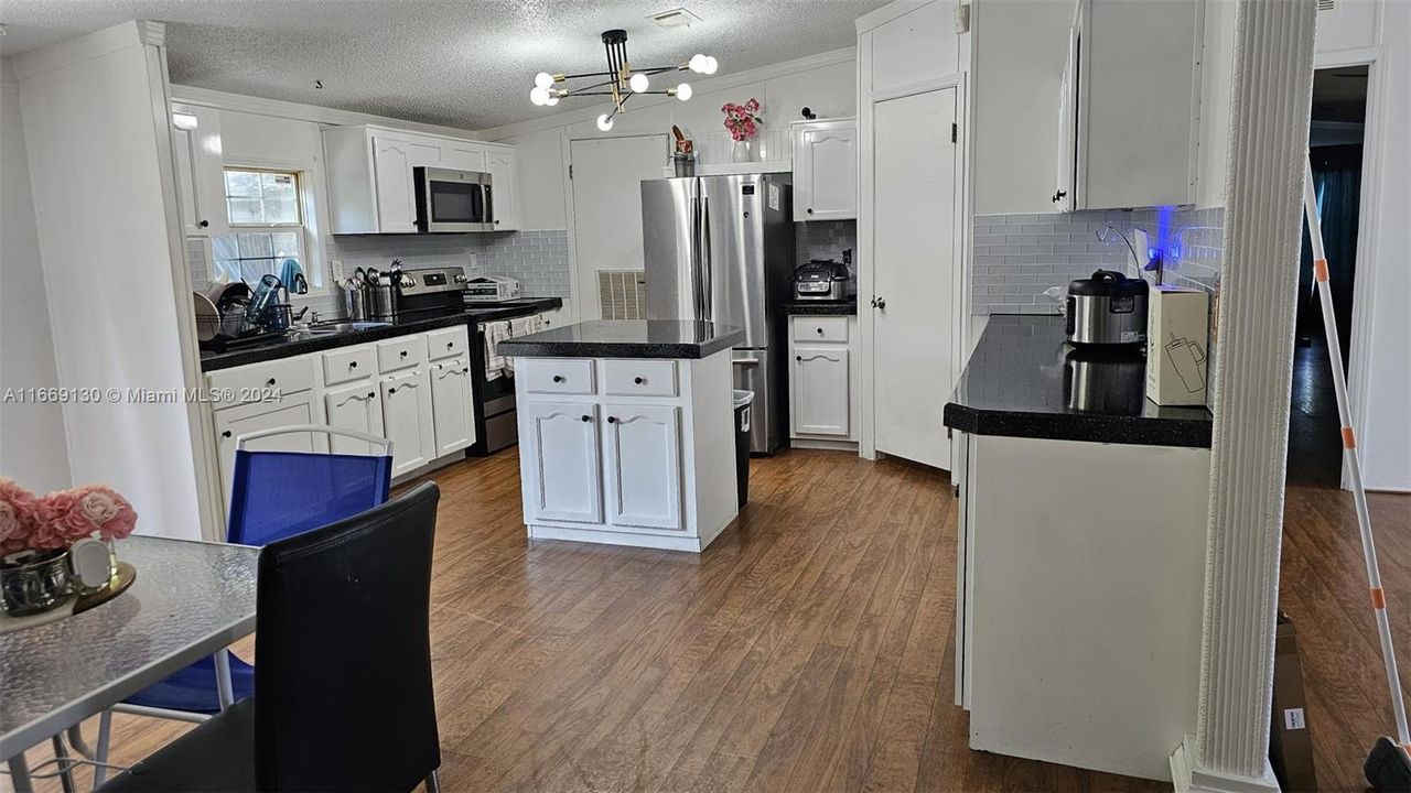 For Sale: $440,000 (4 beds, 2 baths, 2332 Square Feet)