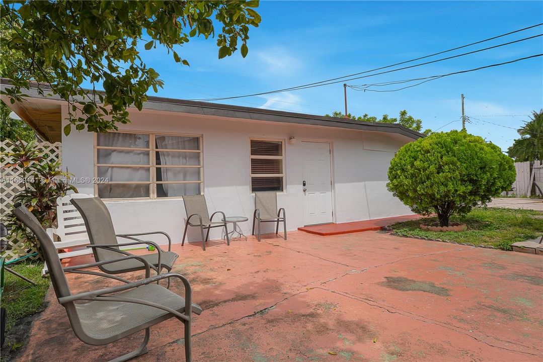 En Venta: $750,000 (7 camas, 3 baños, 2796 Pies cuadrados)