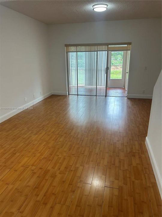 For Rent: $2,600 (2 beds, 2 baths, 1190 Square Feet)