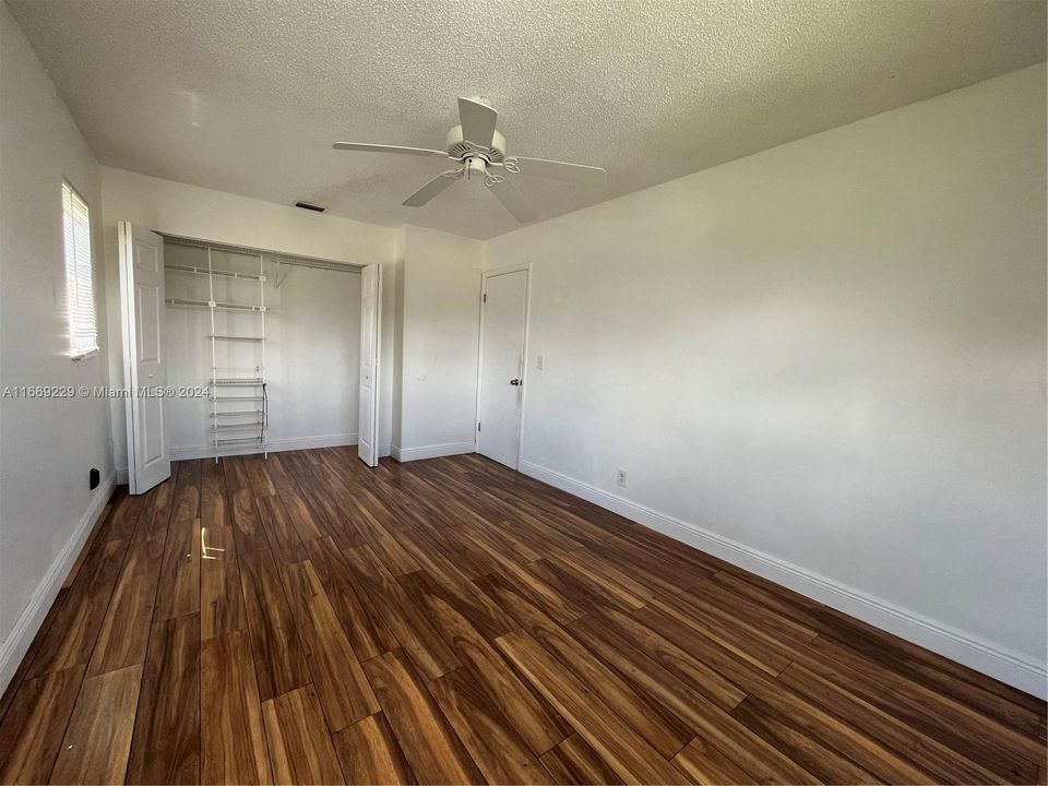 For Rent: $2,725 (3 beds, 2 baths, 2149 Square Feet)