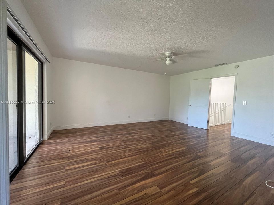 For Rent: $2,725 (3 beds, 2 baths, 2149 Square Feet)