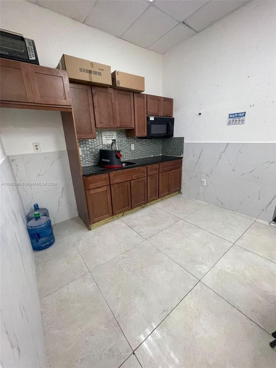 For Rent: $7,432 (0 beds, 0 baths, 0 Square Feet)