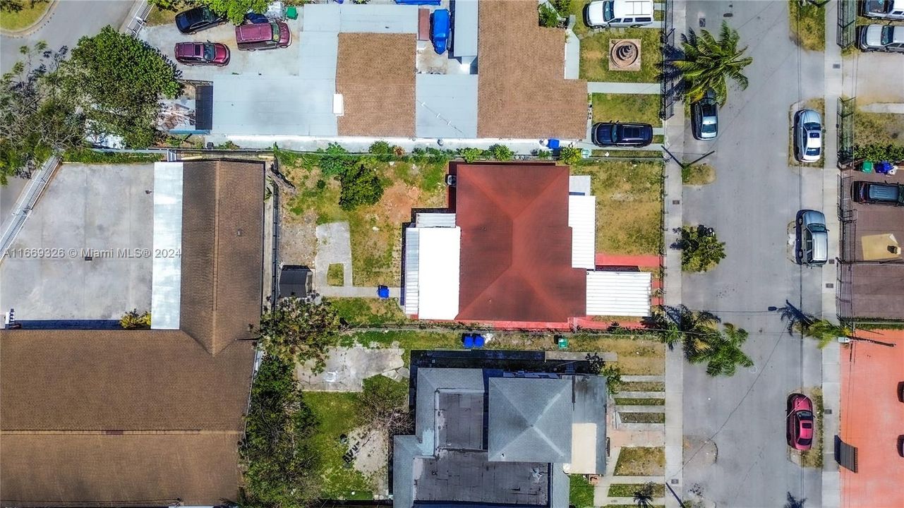 En Venta: $600,000 (4 camas, 3 baños, 1294 Pies cuadrados)