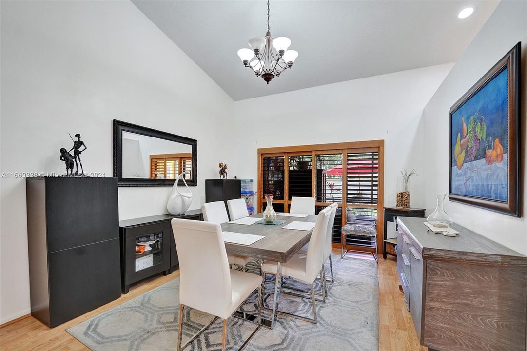 For Sale: $715,000 (4 beds, 2 baths, 2351 Square Feet)