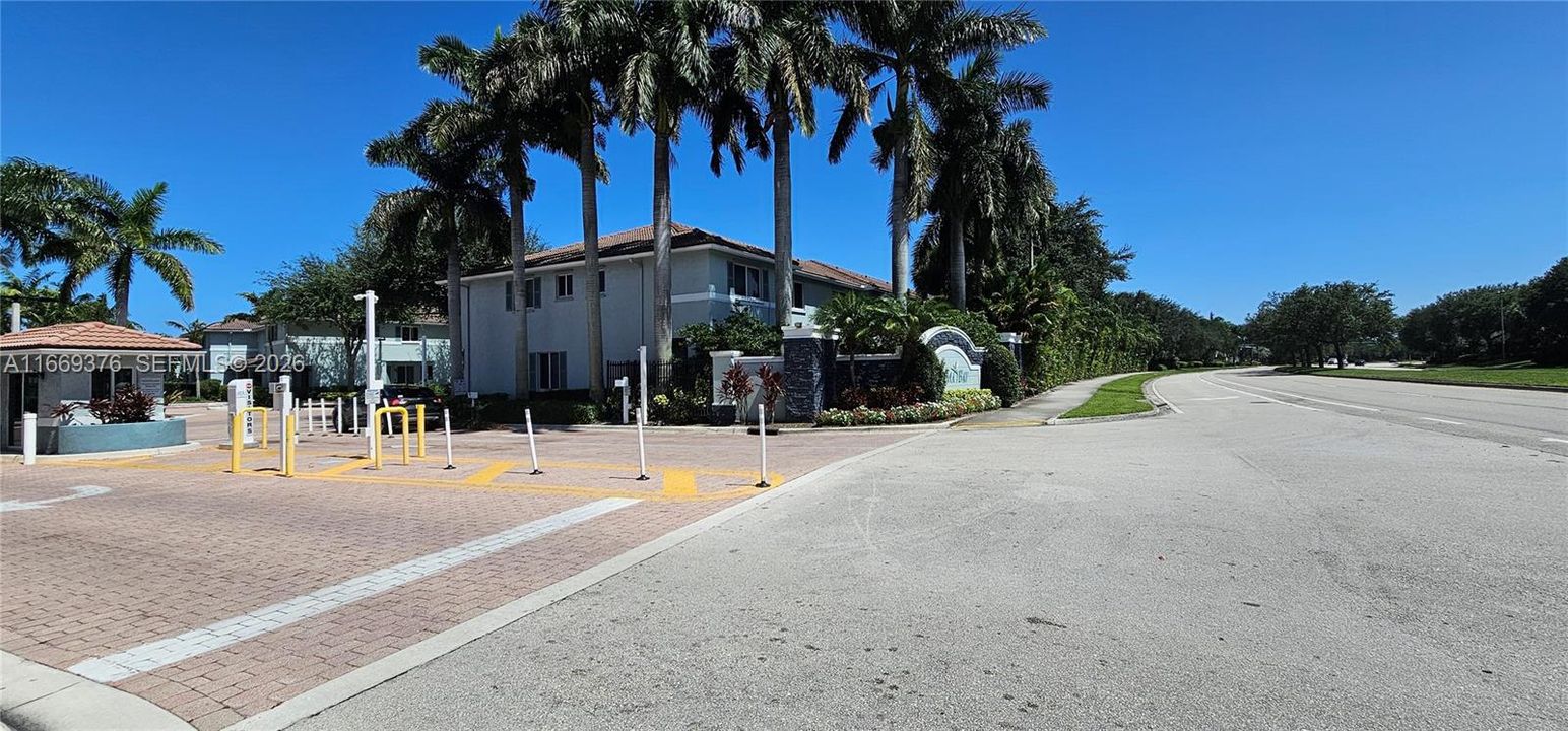 En Venta: $234,000 (2 camas, 2 baños, 1227 Pies cuadrados)