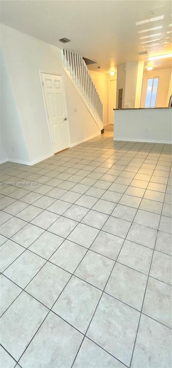 En Venta: $234,000 (2 camas, 2 baños, 1227 Pies cuadrados)