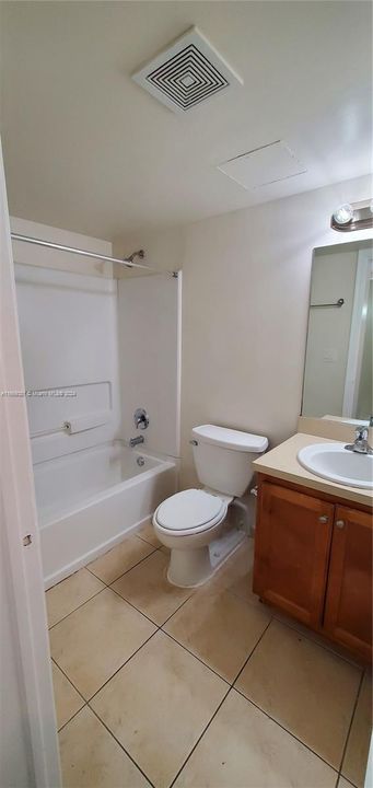 For Sale: $207,500 (2 beds, 2 baths, 890 Square Feet)