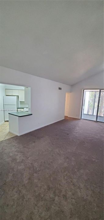 For Sale: $207,500 (2 beds, 2 baths, 890 Square Feet)