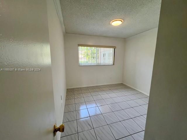 For Rent: $3,500 (4 beds, 2 baths, 1903 Square Feet)