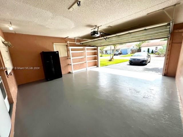 For Rent: $3,500 (4 beds, 2 baths, 1903 Square Feet)