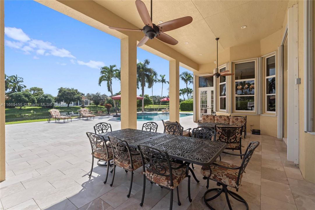 For Sale: $1,999,900 (5 beds, 4 baths, 4412 Square Feet)