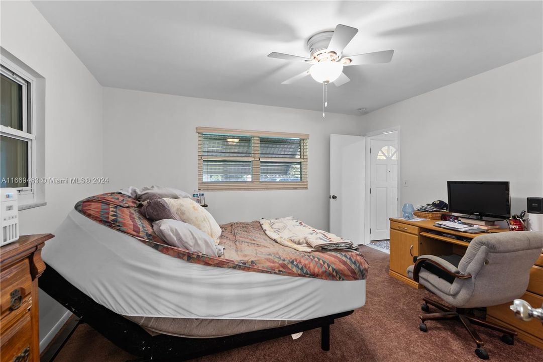 For Sale: $619,900 (3 beds, 2 baths, 1906 Square Feet)