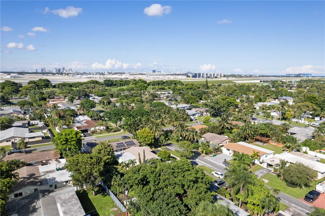 For Sale: $619,900 (3 beds, 2 baths, 1906 Square Feet)