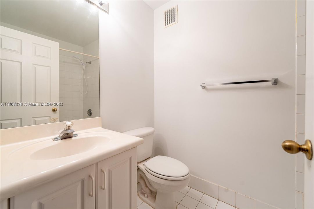 For Sale: $555,000 (3 beds, 2 baths, 1672 Square Feet)