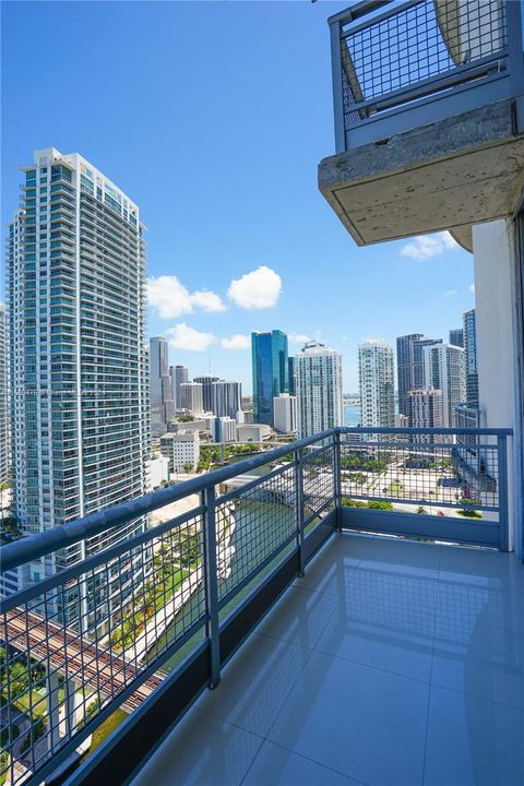 For Sale: $499,000 (1 beds, 1 baths, 891 Square Feet)