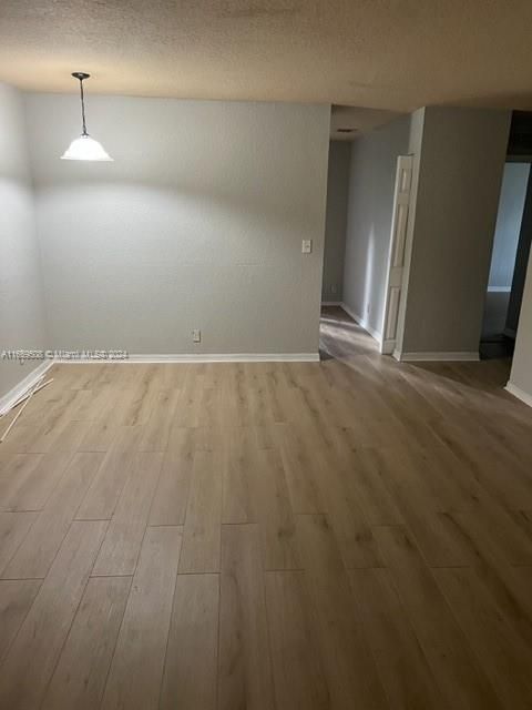 For Rent: $2,700 (3 beds, 2 baths, 2833 Square Feet)