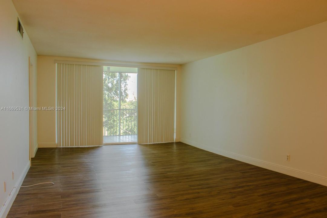 Dining-Family Room