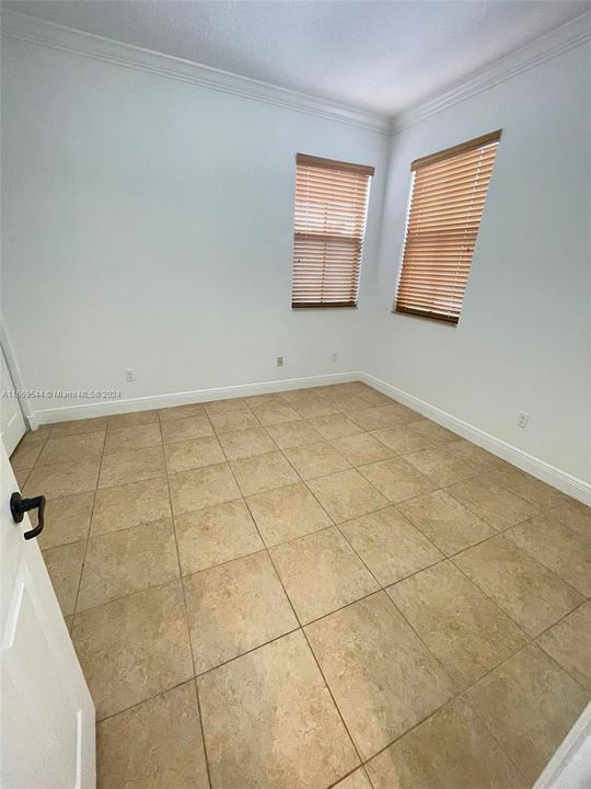 For Rent: $4,300 (3 beds, 2 baths, 1654 Square Feet)