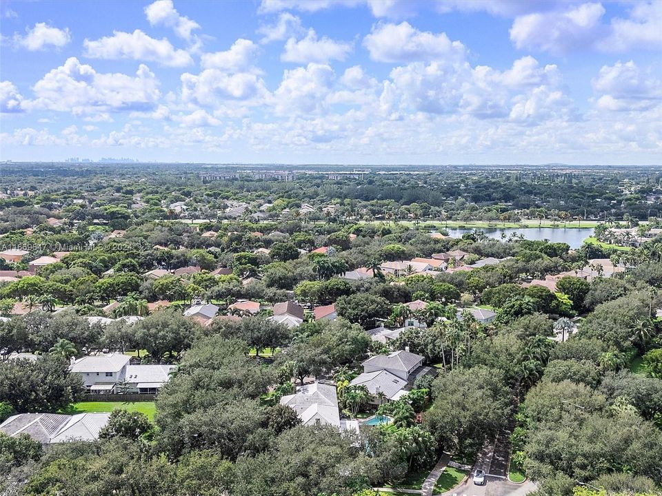 For Sale: $839,000 (4 beds, 2 baths, 2496 Square Feet)