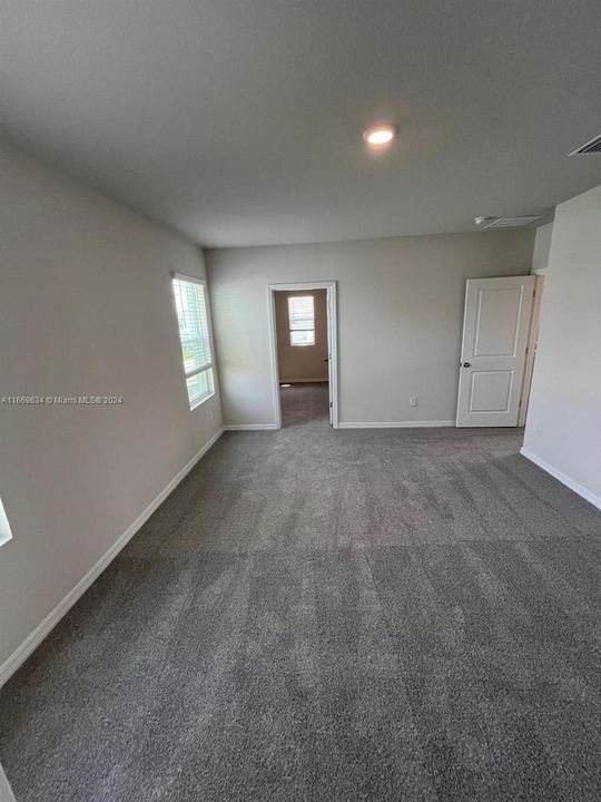 For Rent: $3,300 (4 beds, 2 baths, 0 Square Feet)