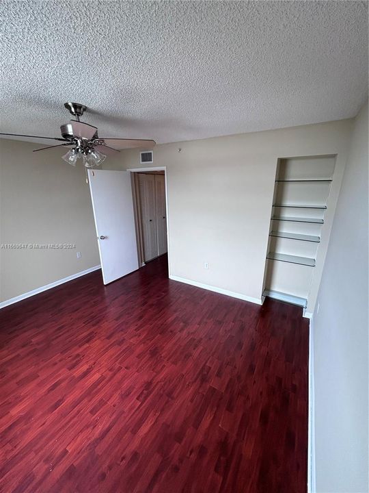 For Rent: $3,250 (3 beds, 2 baths, 1447 Square Feet)