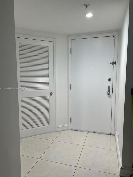 En Venta: $520,000 (1 camas, 1 baños, 806 Pies cuadrados)