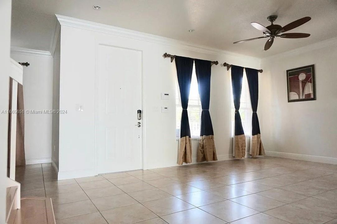 For Rent: $5,000 (4 beds, 2 baths, 2256 Square Feet)