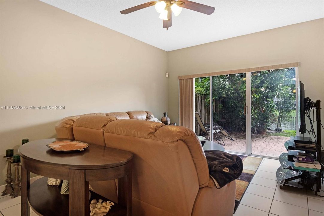 For Sale: $600,000 (3 beds, 2 baths, 1865 Square Feet)