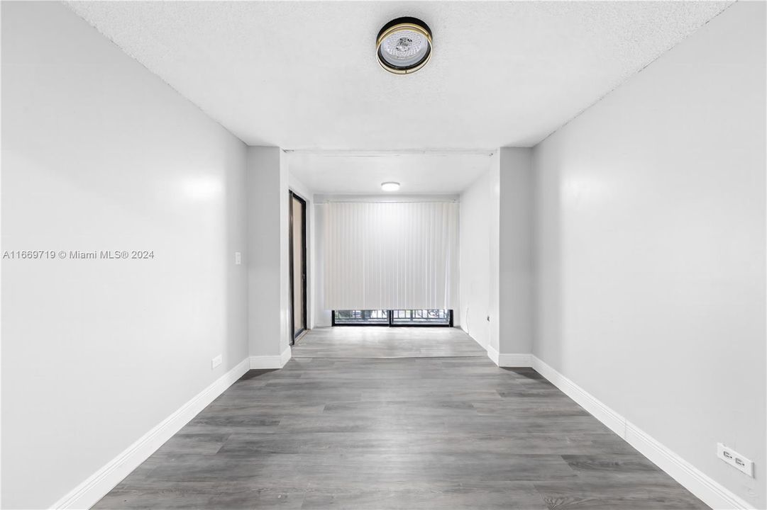 For Sale: $239,900 (2 beds, 2 baths, 1260 Square Feet)