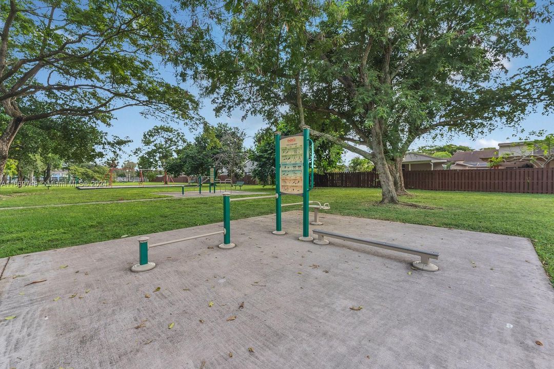 For Sale: $620,000 (3 beds, 2 baths, 1425 Square Feet)