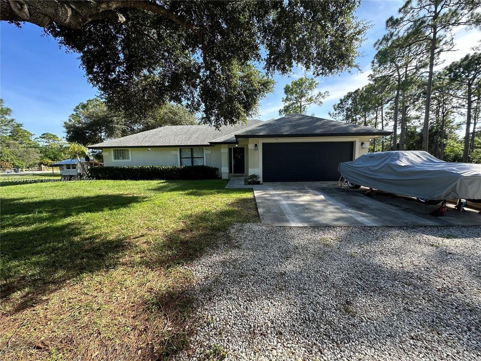 For Sale: $689,000 (3 beds, 2 baths, 1618 Square Feet)