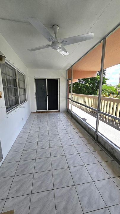 En Venta: $269,900 (2 camas, 2 baños, 1070 Pies cuadrados)